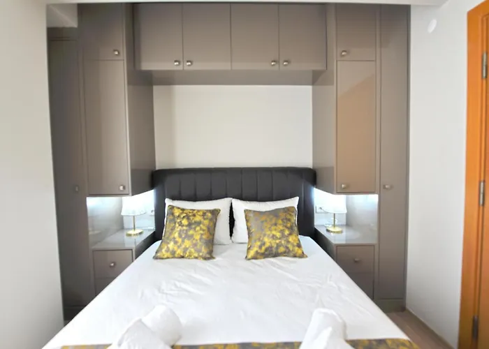 Ozgur City Residence