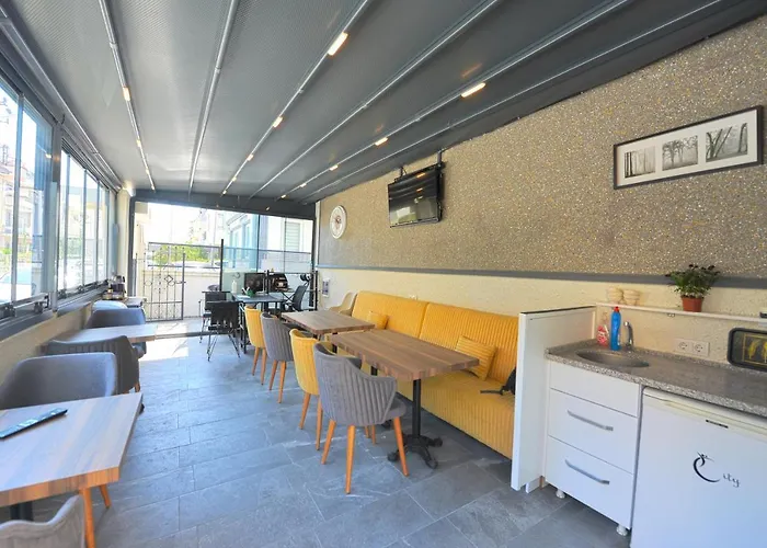 Ozgur City Residence